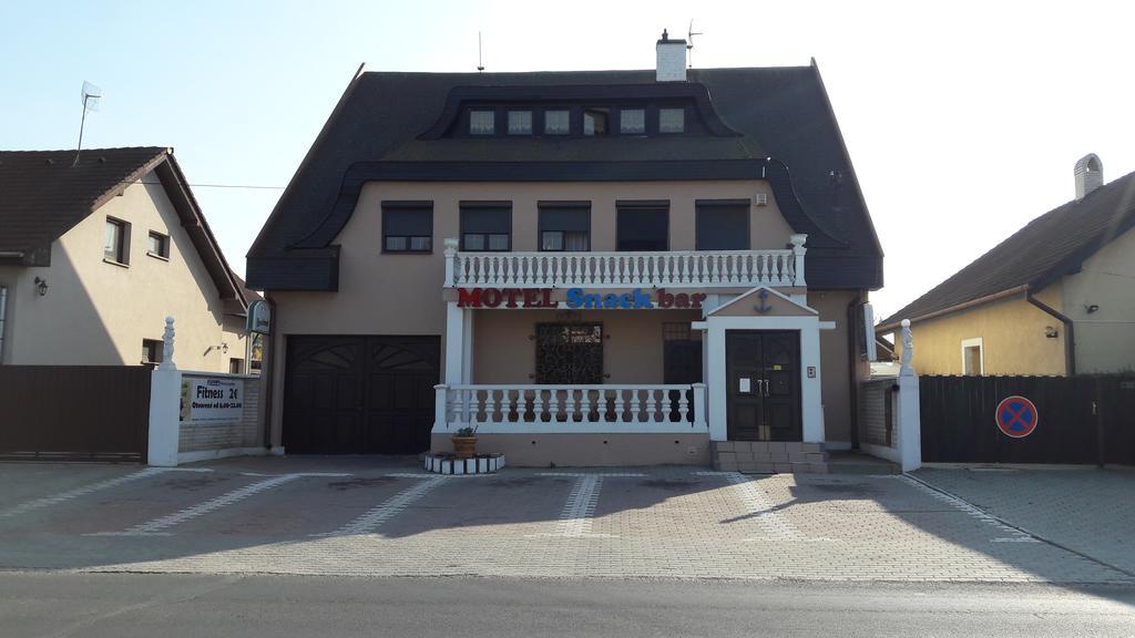 Motel Kotva Ivanka pri Dunaji Exterior foto