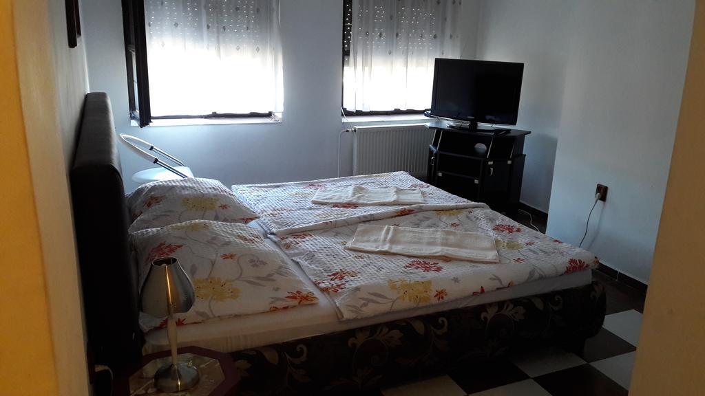 Motel Kotva Ivanka pri Dunaji Exterior foto