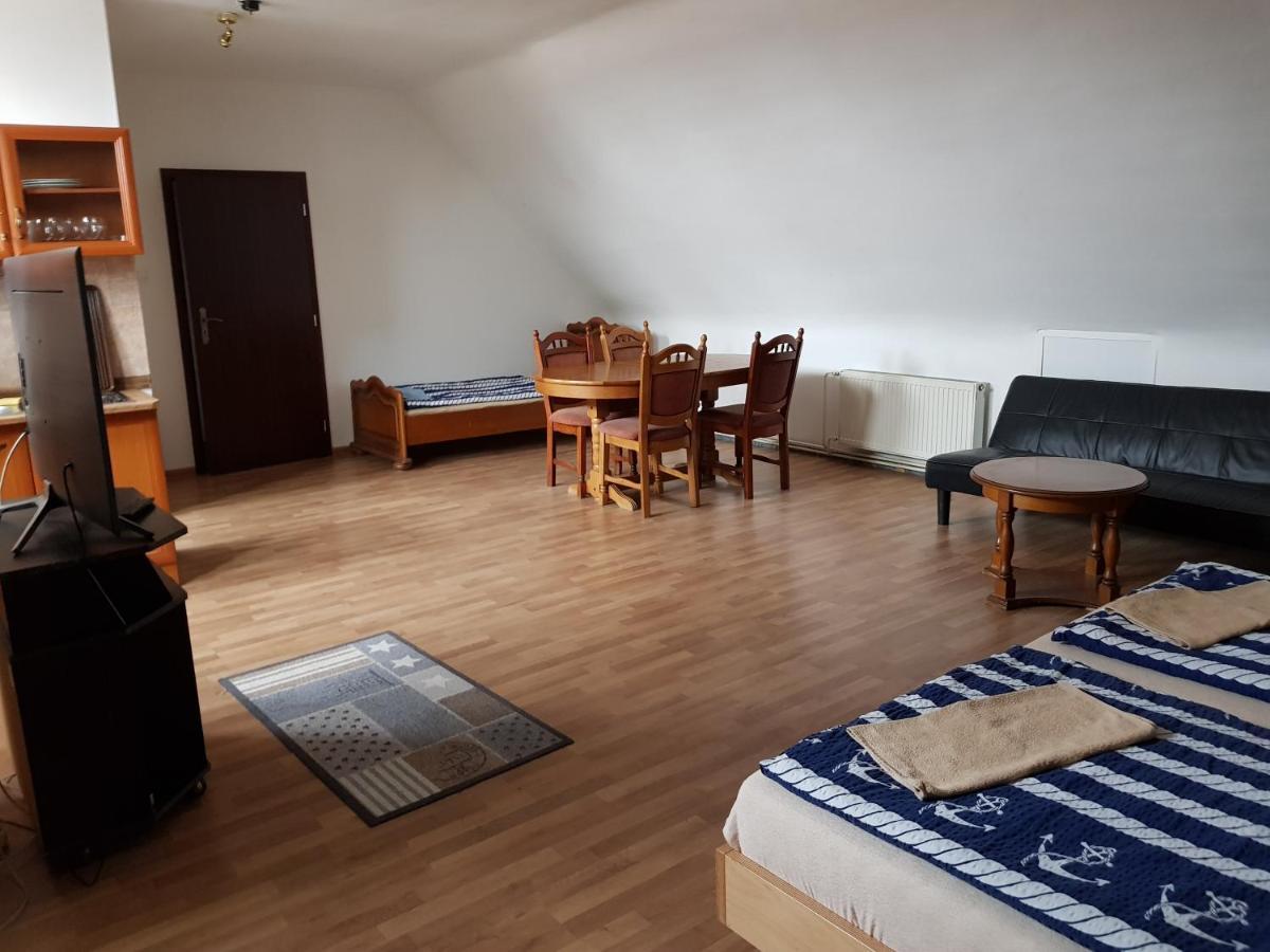 Motel Kotva Ivanka pri Dunaji Exterior foto
